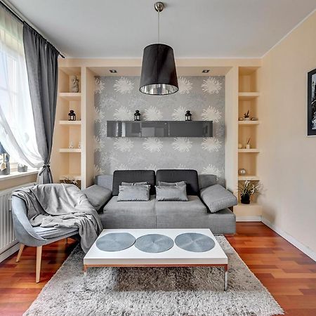 Apartament Pod Trzema Niebieskimi Kaczorami Apartment กดัญสก์ ภายนอก รูปภาพ